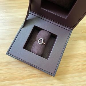 Monica Vinader Diamond ring